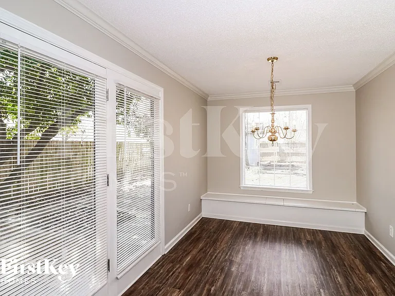 3763 Walden Meadow Dr — Photo 6