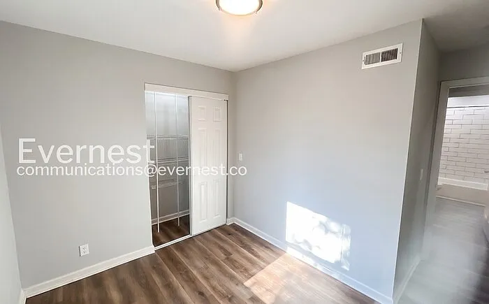 838 Lock Ave — Photo 12