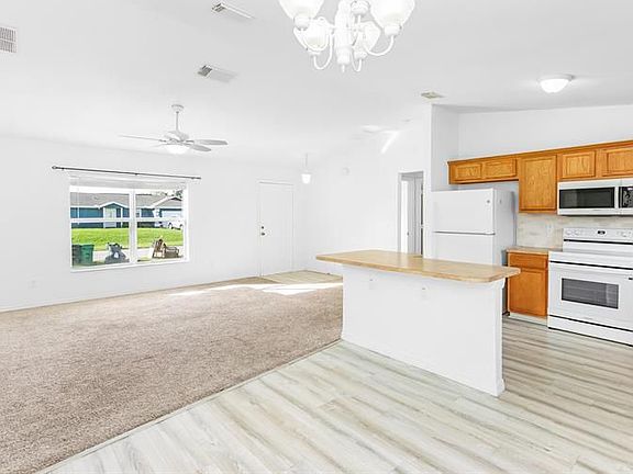 3rd image of 2131 SW Janette Ave