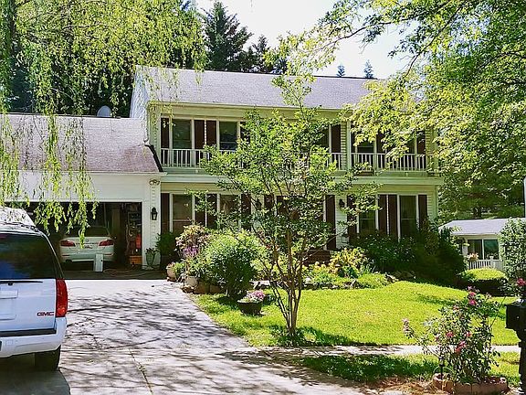 3rd image of 17218 Amity Dr