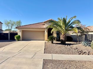 3859 E Cloudburst Dr, Gilbert, AZ 85297
