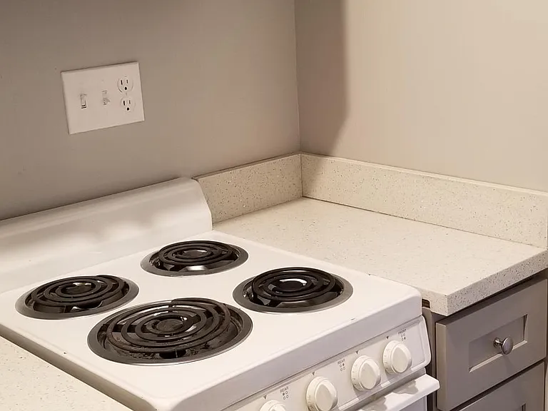 kitchen cabinets with soft closing doors drawers
