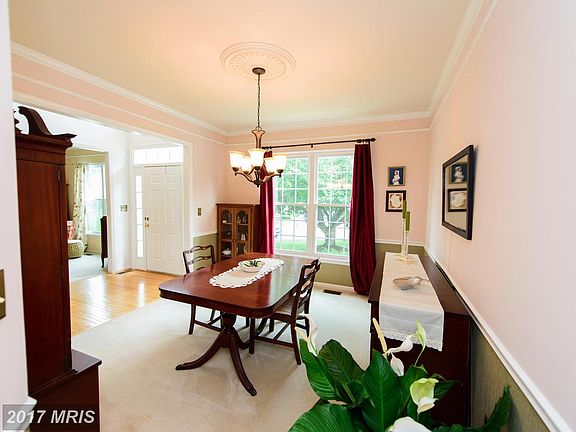 3rd image of 15542 Toddsbury Ln
