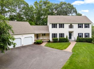 102 Leetes Island Rd, Guilford, CT 06437