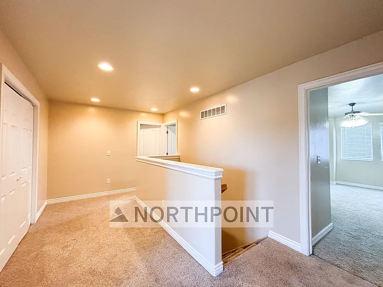 3117 W 450 N — Photo 4
