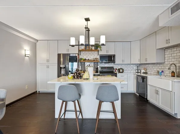 1920 S 1st St APT 1603, Minneapolis, MN 55454