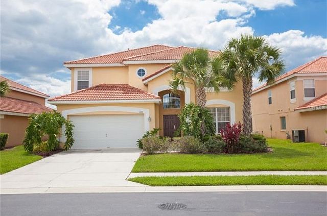 1st image of 1071 Solana Cir