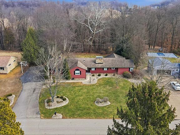 4th image of 3210 Hilltop Rd