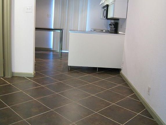 3rd image of 3203 Carlisle St #141