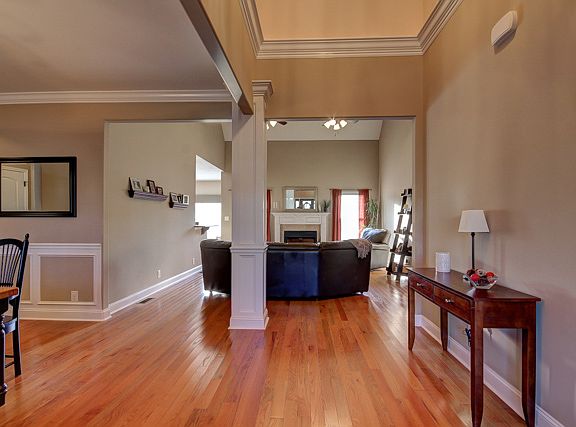 4th image of 983 Terraceside Cir