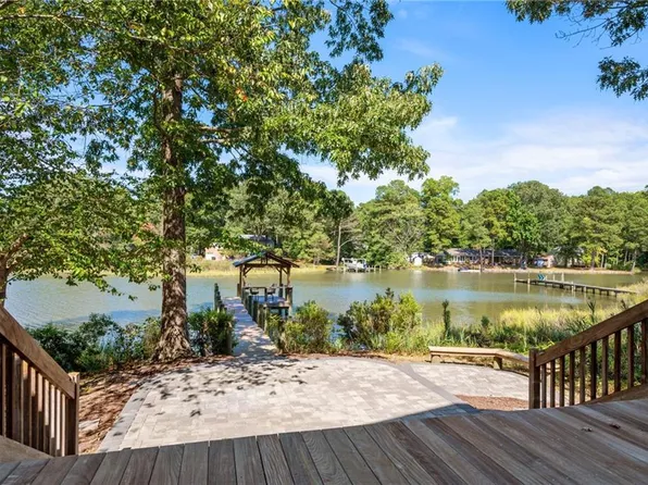 302 Barcroft Drive, Yorktown, VA 23692