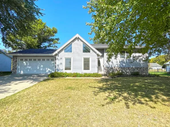 233 California Ave, Essex, IA 51638