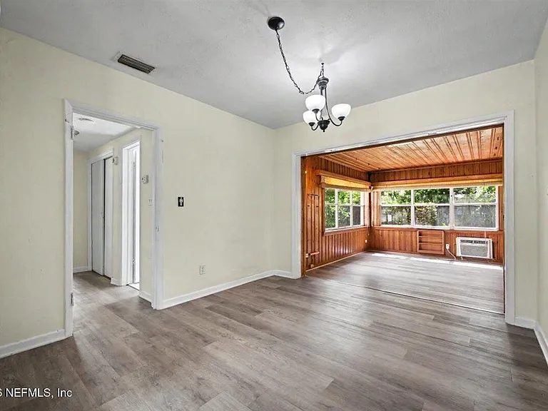 6216 Suwanee Rd — Photo 10