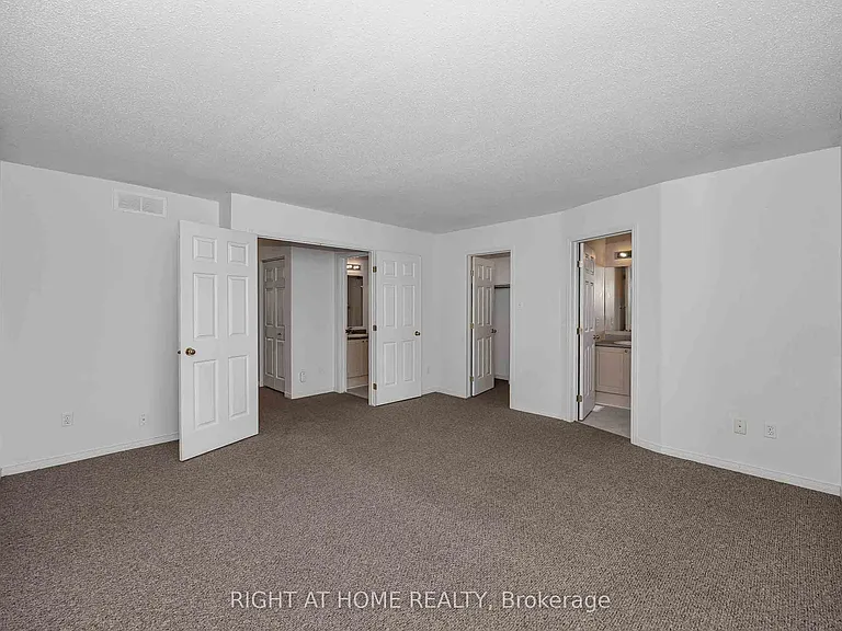 1 Kincardine Dr — Photo 16