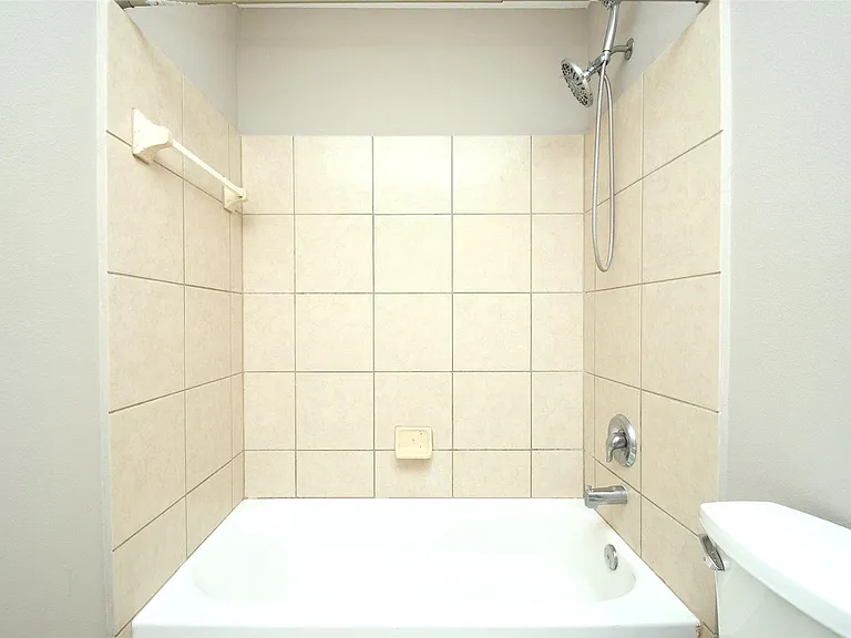 4915 Ibis Lake Ct — Photo 15