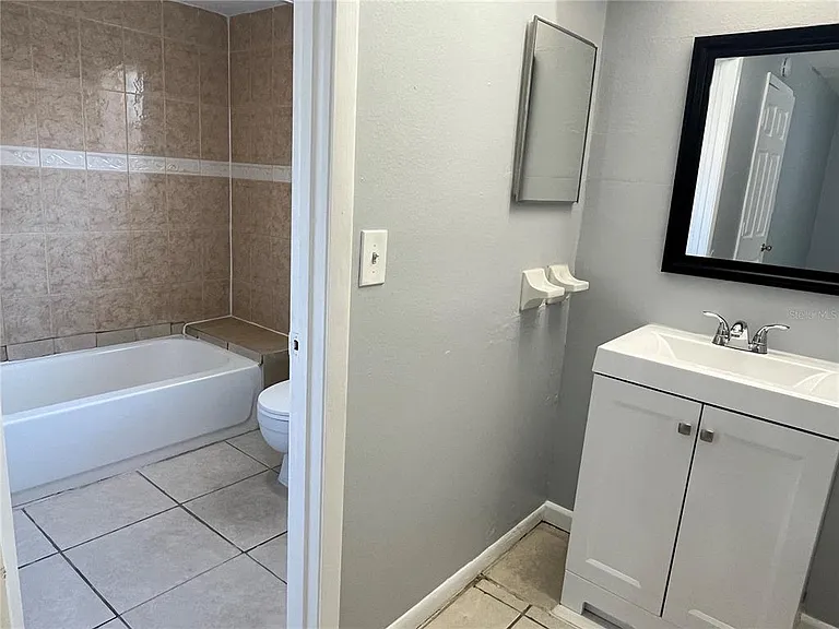 1143 Old South Dr — Photo 13
