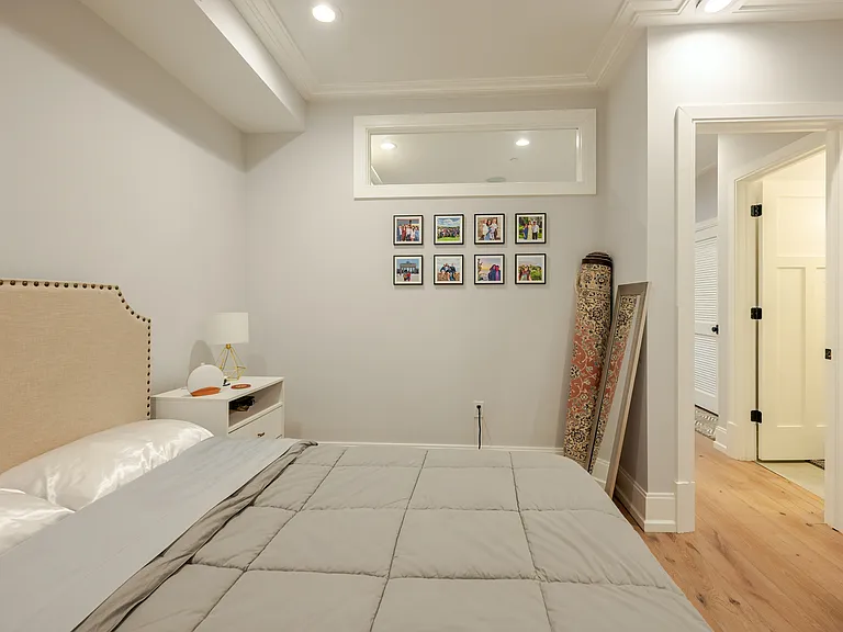 1320 Belmont St NW #1 — Photo 8