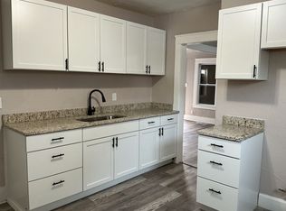 3216 W Senator Ave, Milwaukee, WI 53216