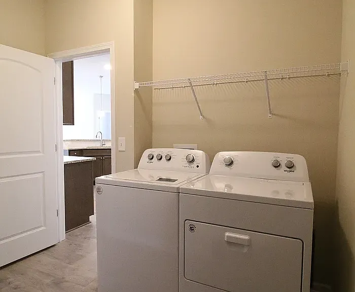 409 Halton Dr — Photo 25