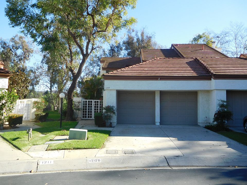 1st image of 1209 Calle Lozano