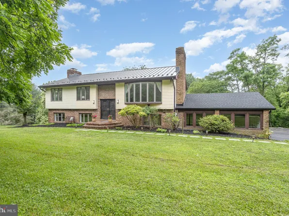 2007 Wilson Rd, White Hall, MD 21161