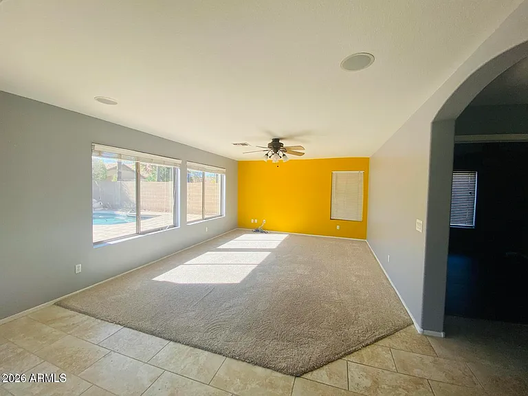 7203 W Irma Ln — Photo 9