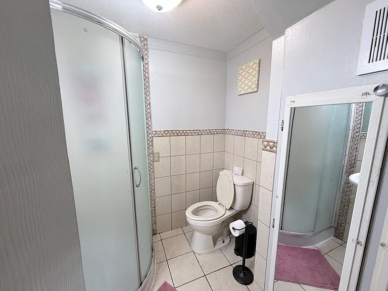 1202 Churchill Ave — Photo 6