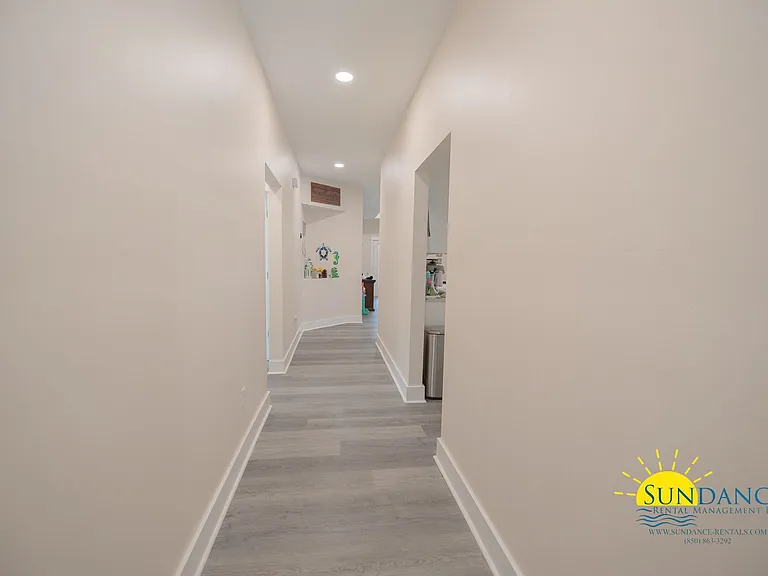 9165 Timber Ln — Photo 2