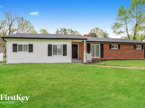 11862 Kramper Ln, Saint Louis, MO 63128