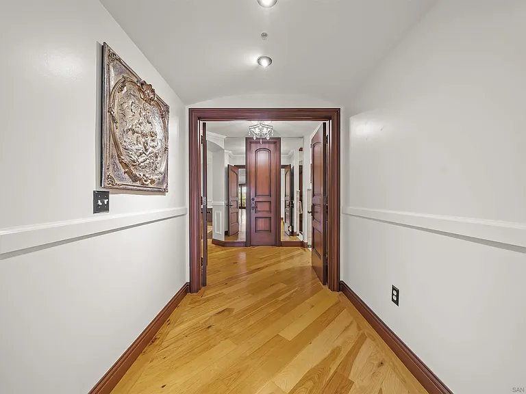 120 C Ave #206 — Photo 35