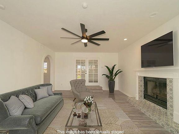 4th image of 10517 S Del Vista Dr