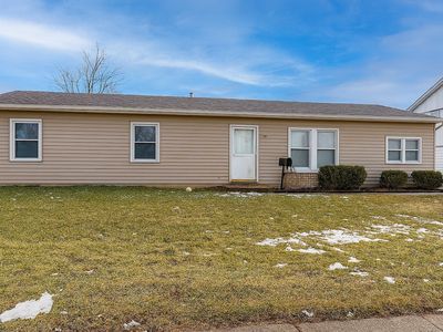 221 Gordon Ave, Romeoville, IL, 60446