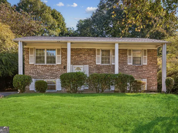 6108 Guilford Ln, College Park, GA 30349