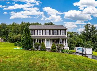 32 Country Hollow Rd, Naugatuck, CT 06770
