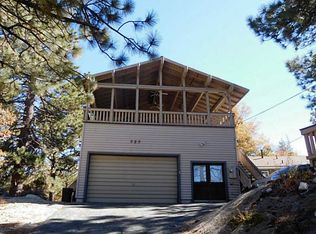 727 Dahlia Dr, Green Valley Lake, CA 92341