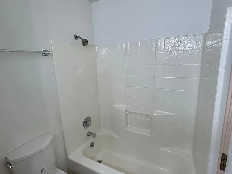 125 E 300 N — Photo 21