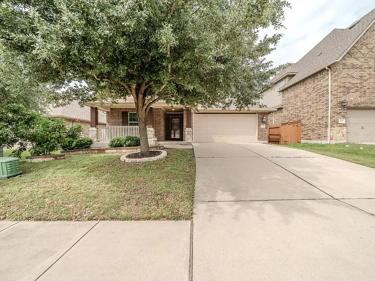 304 Jack Ryan Ln — Photo 1