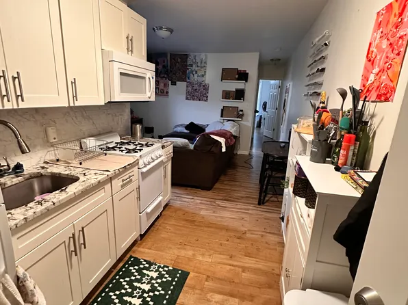 1300 S 7th St #3, Philadelphia, PA 19147