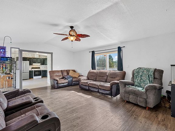 3rd image of 1881 Falcon Cir W
