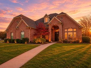 2210 Riverwood Dr, Weatherford, TX 76087