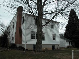 1740 Valley Forge Rd, Lancaster, PA 17603