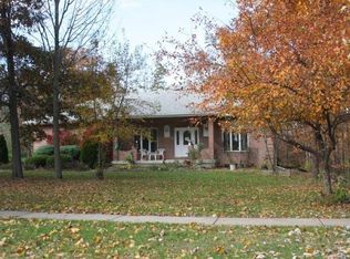 1106 Timberlane Dr, Charleston, IL