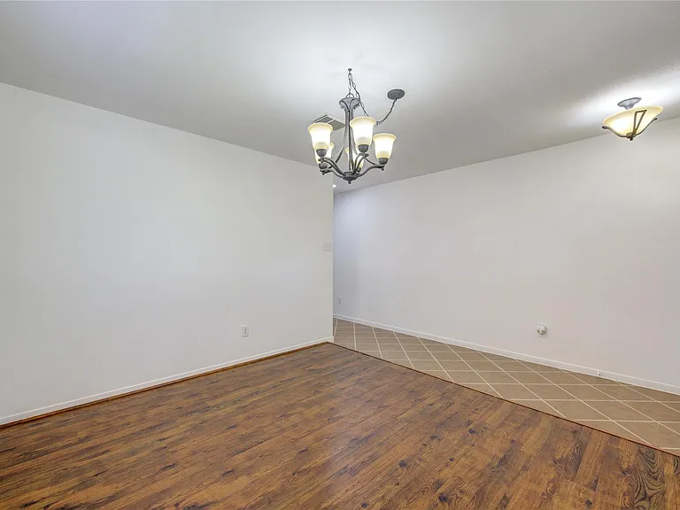 24626 Cornell Park Ln — Photo 5