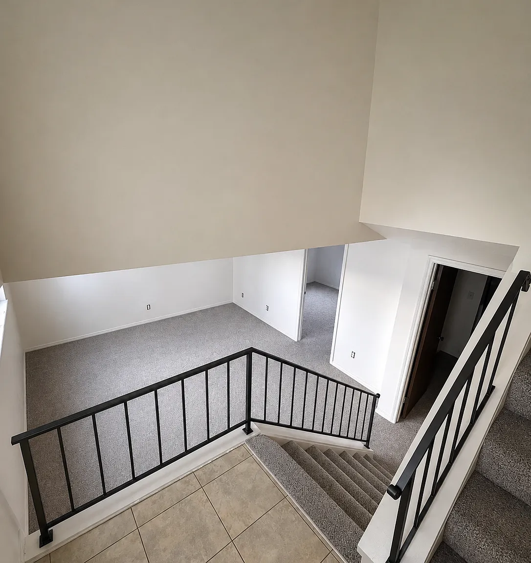 3 bed, 1426 sqft, $2,000 — Photo 3