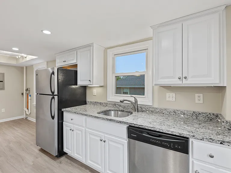 65 Hale St #2 — Photo 5