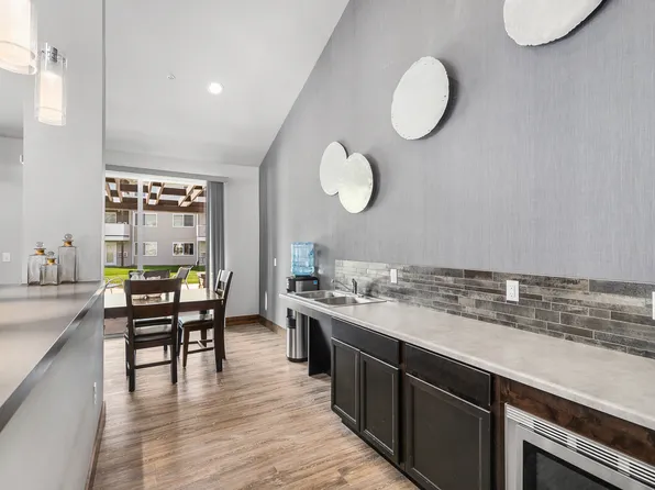 Blue Point Apartments