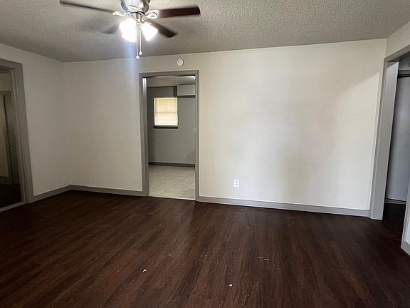 2nd image of 300 S Bristow Ave