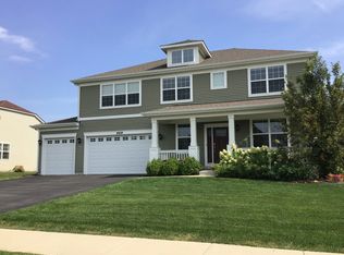 969 Mirador Dr, North Aurora, IL 60542