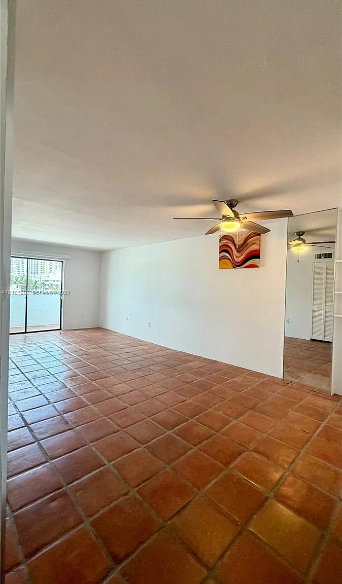 Collins View Condo — Photo 2