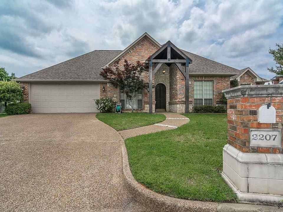 1st image of 2207 Bradbury Ct
